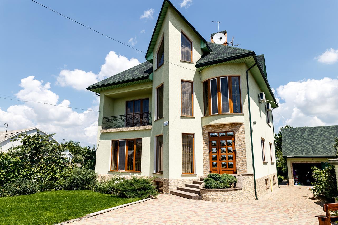 Sweet Home Hostel / Guest House Chernivtsi Εξωτερικό φωτογραφία