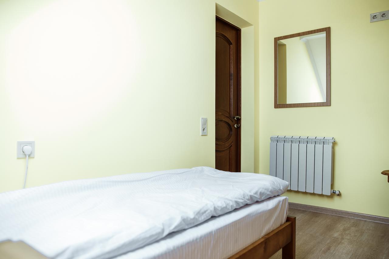 Sweet Home Hostel / Guest House Chernivtsi Εξωτερικό φωτογραφία