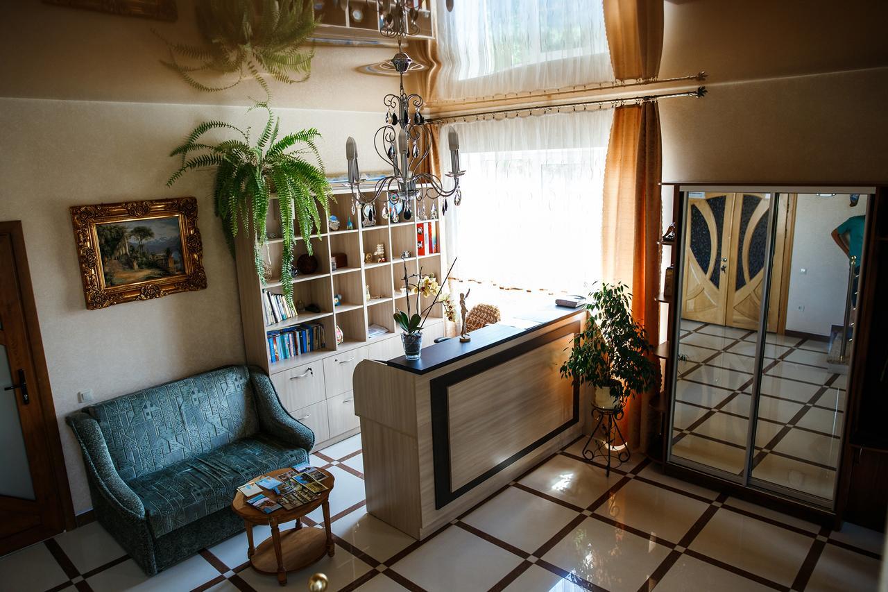 Sweet Home Hostel / Guest House Chernivtsi Εξωτερικό φωτογραφία