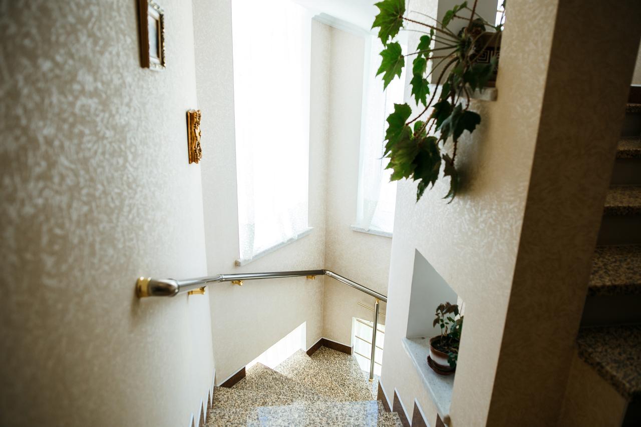 Sweet Home Hostel / Guest House Chernivtsi Εξωτερικό φωτογραφία