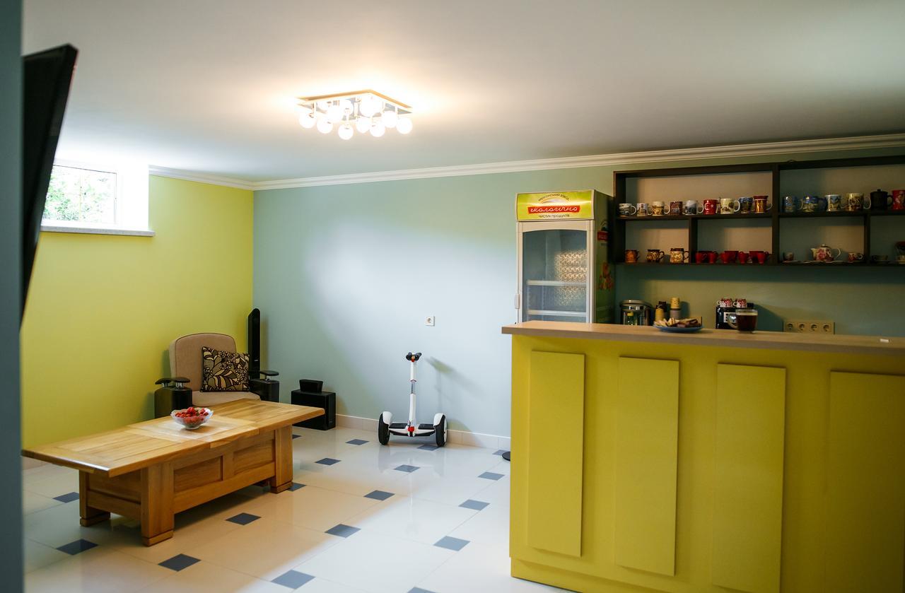 Sweet Home Hostel / Guest House Chernivtsi Εξωτερικό φωτογραφία