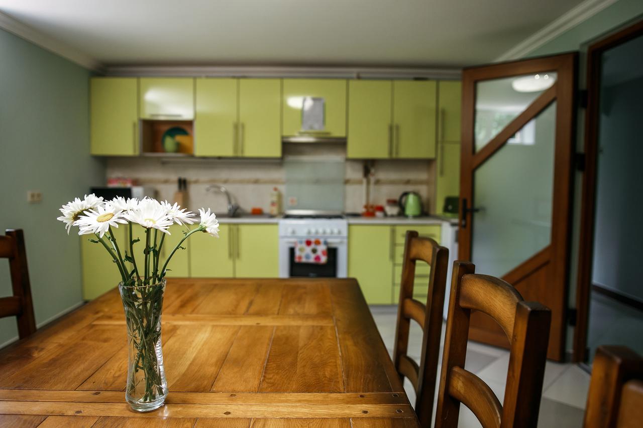 Sweet Home Hostel / Guest House Chernivtsi Εξωτερικό φωτογραφία