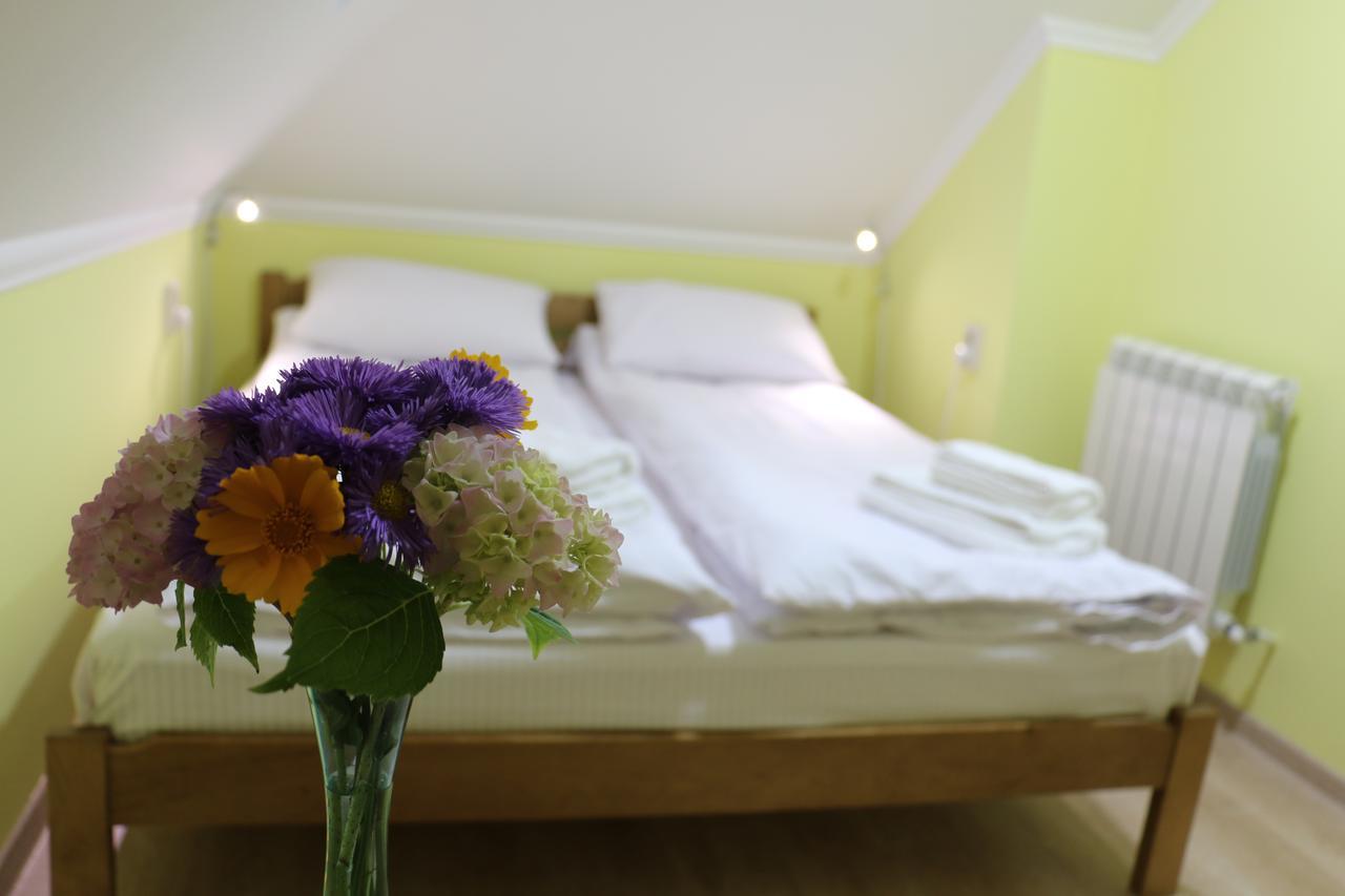 Sweet Home Hostel / Guest House Chernivtsi Εξωτερικό φωτογραφία