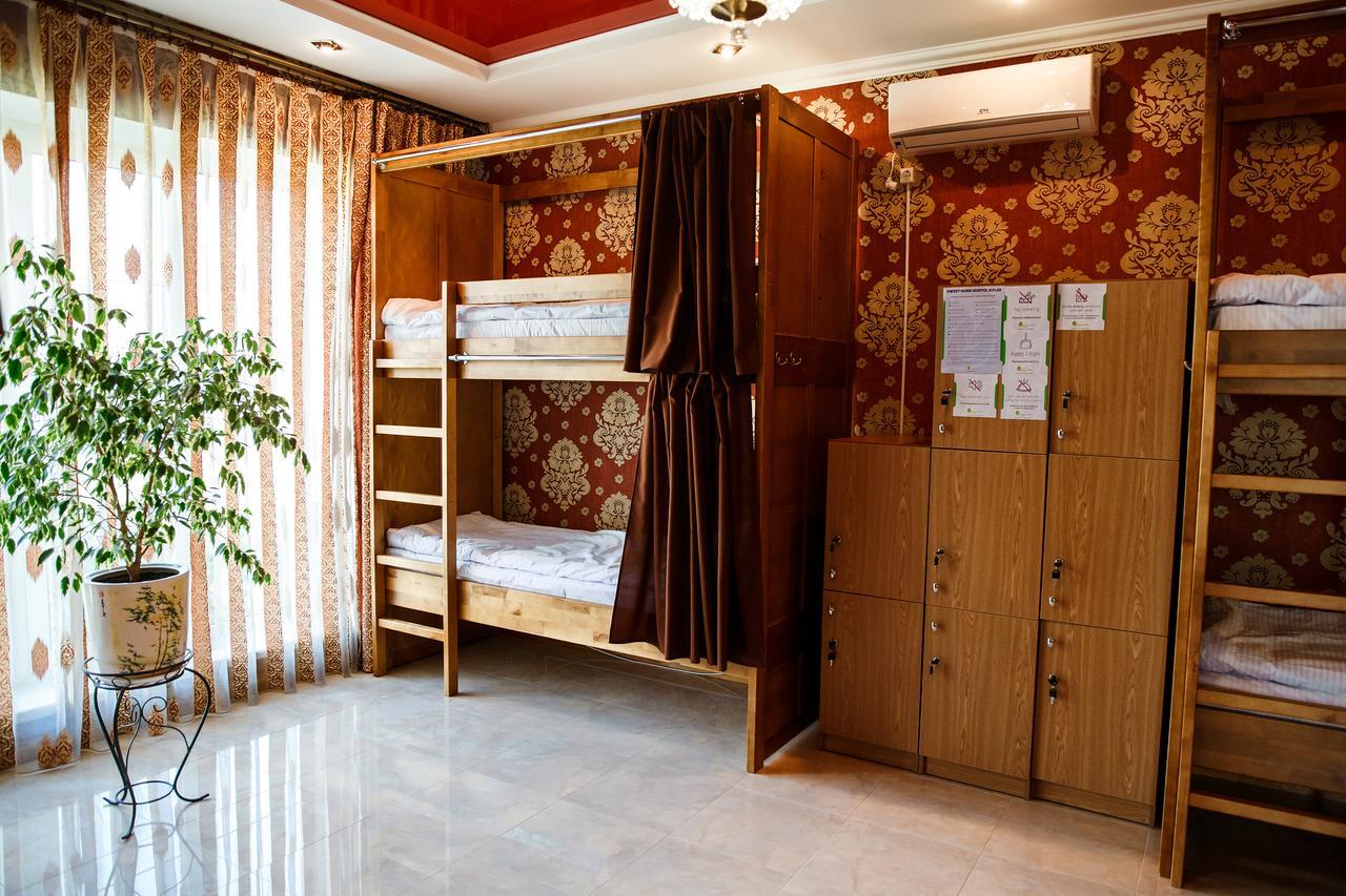 Sweet Home Hostel / Guest House Chernivtsi Εξωτερικό φωτογραφία