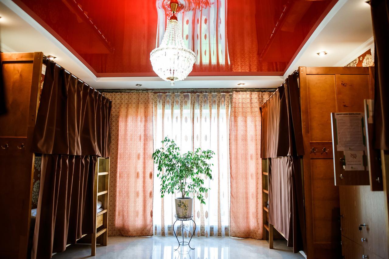 Sweet Home Hostel / Guest House Chernivtsi Εξωτερικό φωτογραφία