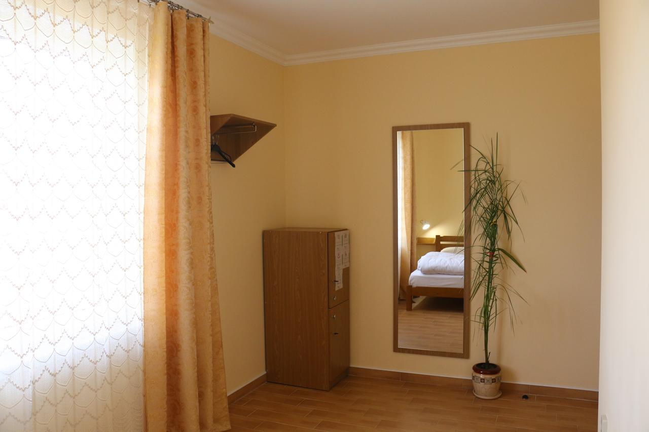 Sweet Home Hostel / Guest House Chernivtsi Εξωτερικό φωτογραφία